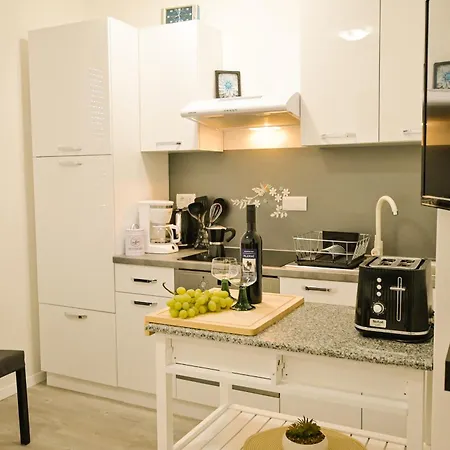 Cute And Charming In - New 2023 아파트 *