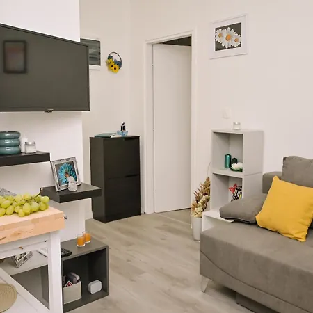 Cute And Charming In - New 2023 * Umag